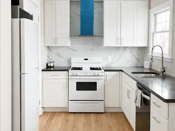 2401 McKinley Ave, Berkeley, CA 94703