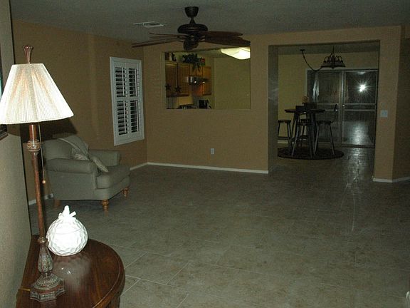 3rd image of 15470 W Sierra St