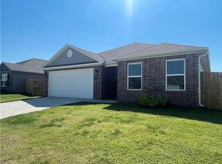 1751 King Rd, Centerton, AR 72719