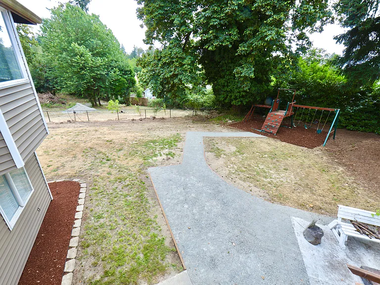38011 Military Rd S — Photo 6