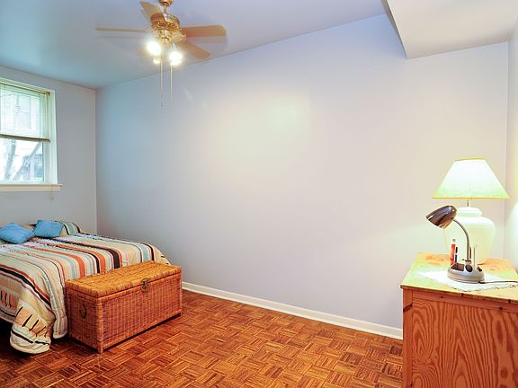 bedroom2