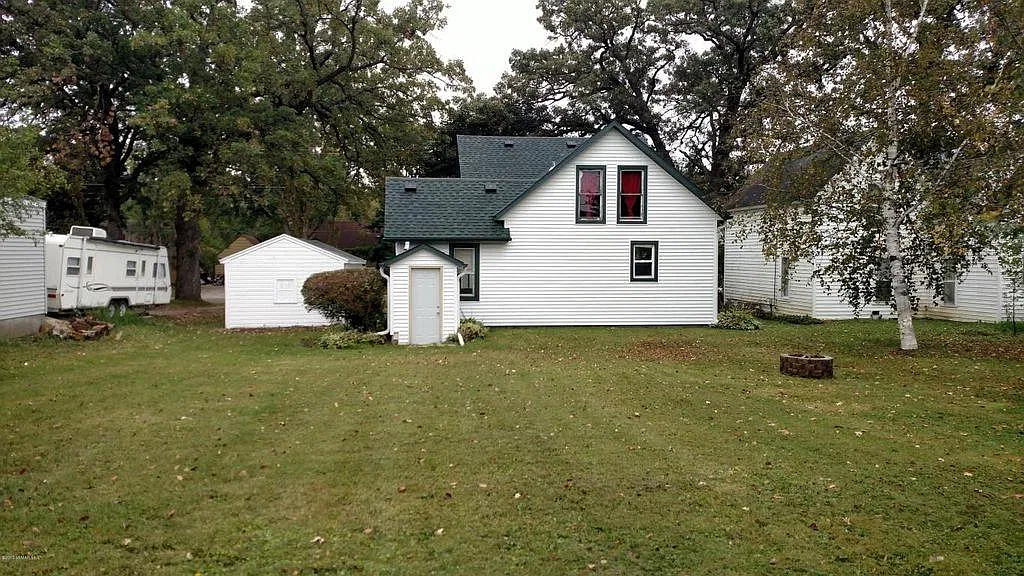 4 bed, 1800 sqft, $1,750 — Photo 3