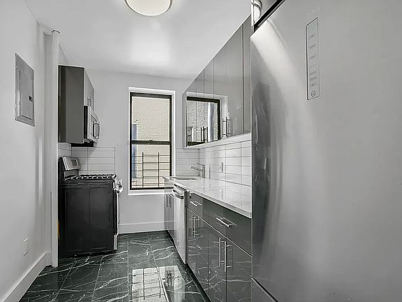 5th image of 603 W 140th St APT 42