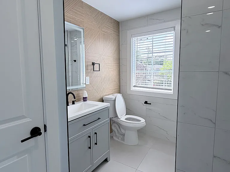 8 Essex St #2 — Photo 8