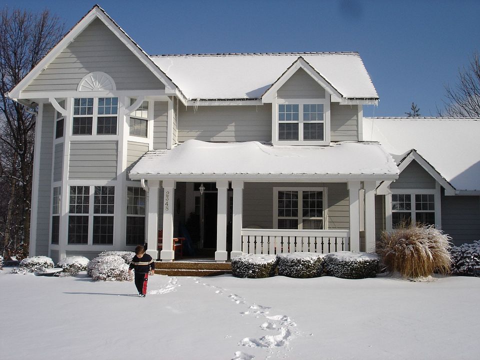 2nd image of 2348 Delaware Dr
