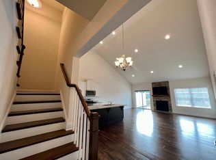 111 Aeropointe Ln, State College, PA 16803