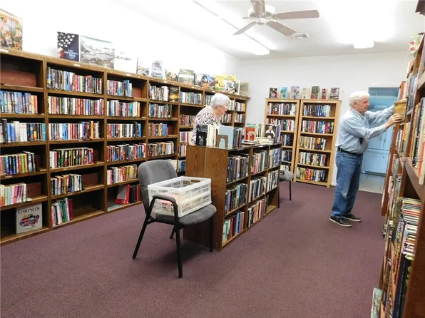 2609 Riverbluff Pkwy #V-146, Sarasota, FL 34231