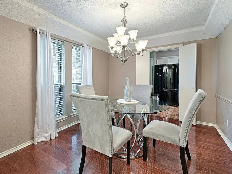 1709 Windsong Trl — Photo 3