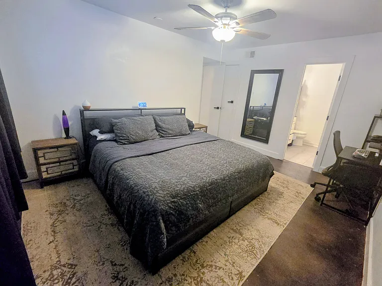 2200 Dickson Dr #124 — Photo 9