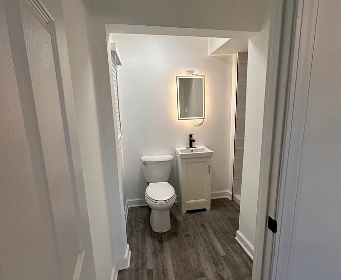 2948 Shelby St #D — Photo 2