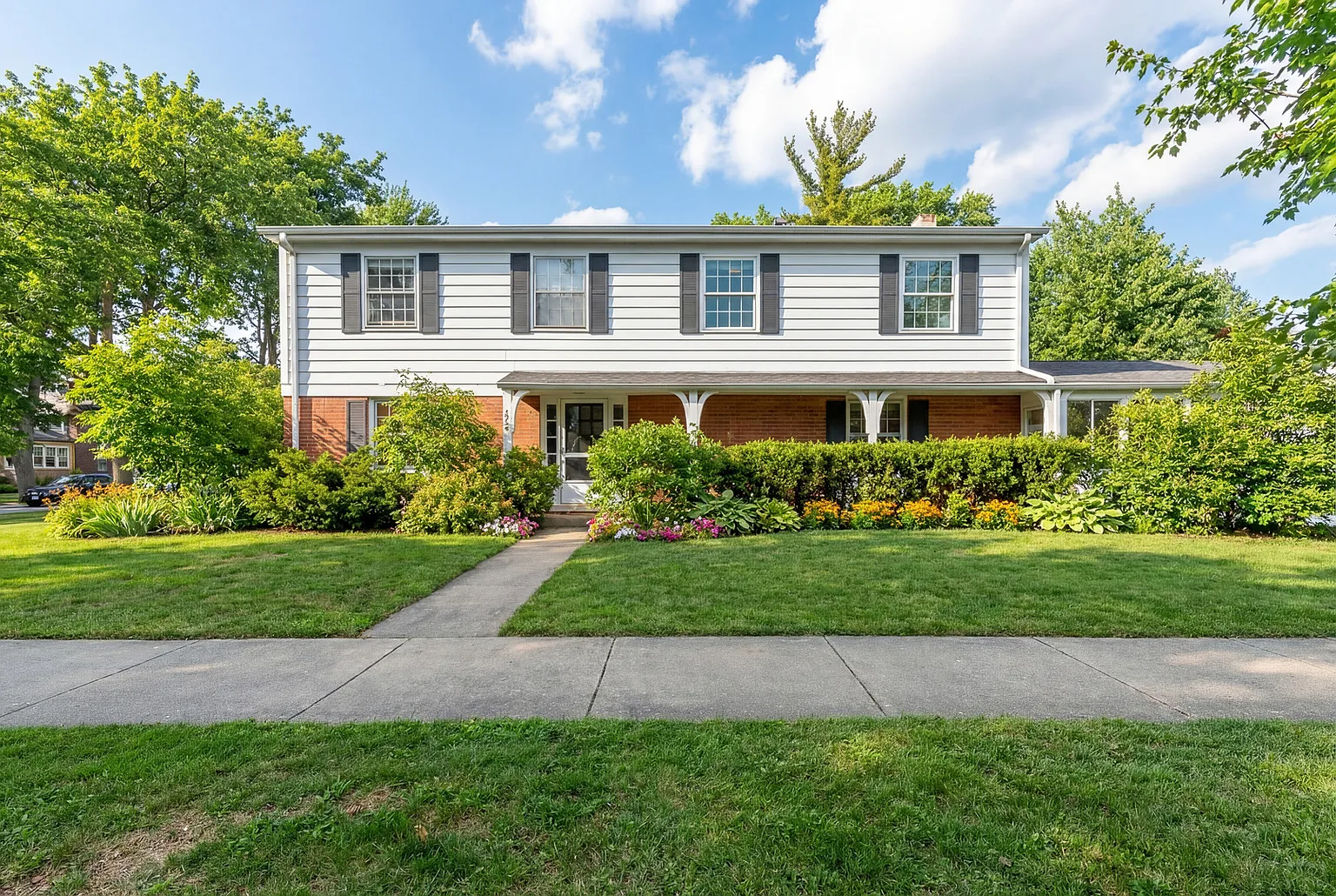 526 Isabella St photo 1