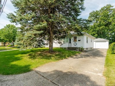 2417 N Maple Ave, Decatur, IL, 62526