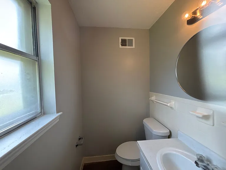 5095 Corkwood Dr — Photo 6