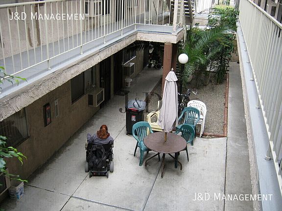 2nd image of 4260 44th St APT 216