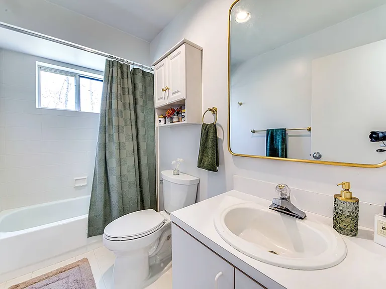 13 Eauclaire St — Photo 13