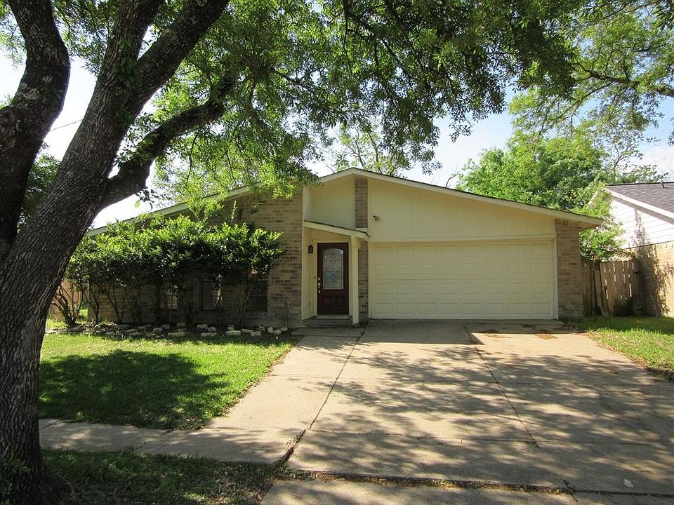 1st image of 16807 Grampin Dr