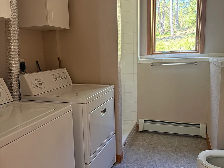48 Warren Rd — Photo 11
