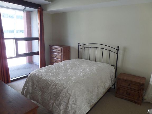 4th image of 350 11th Ave Unit 927