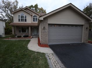 16508 Hillcrest Dr, Markham, IL 60428