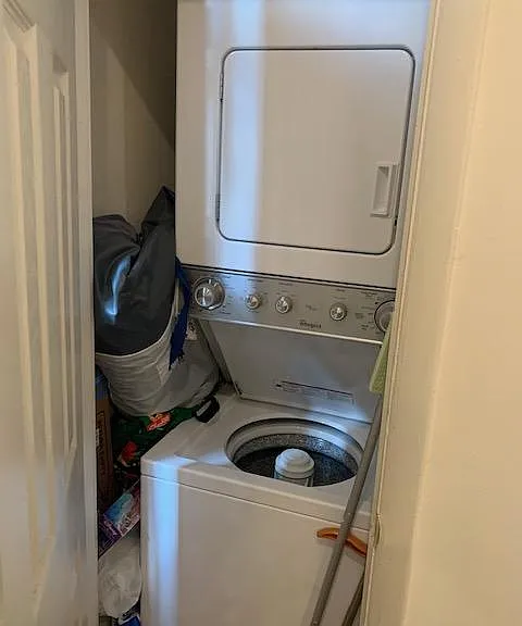 417 S Juniper St #2F — Photo 8