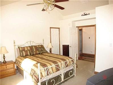 5th image of 488 Meadows Dr