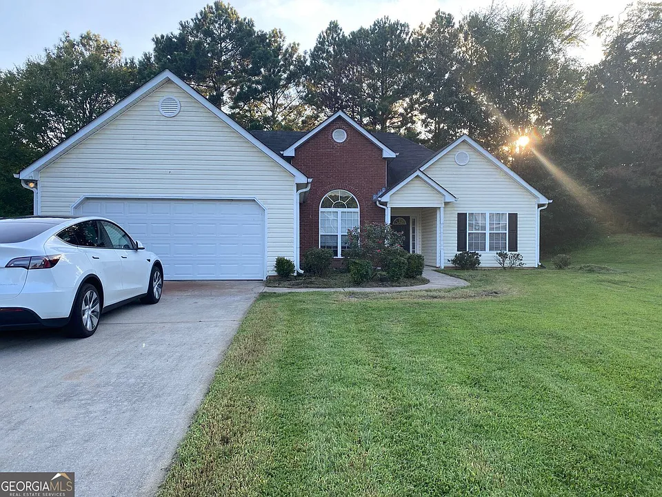 4389 Ashlyn Rebecca Dr
