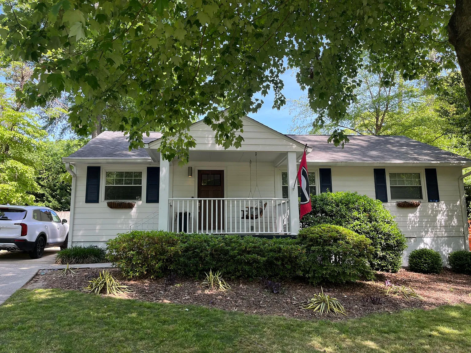 3029 Parkridge Dr — Photo 1