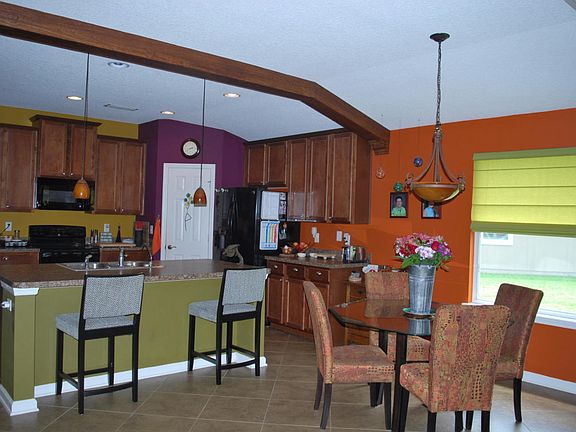 5th image of 326 Mystic Castle Dr