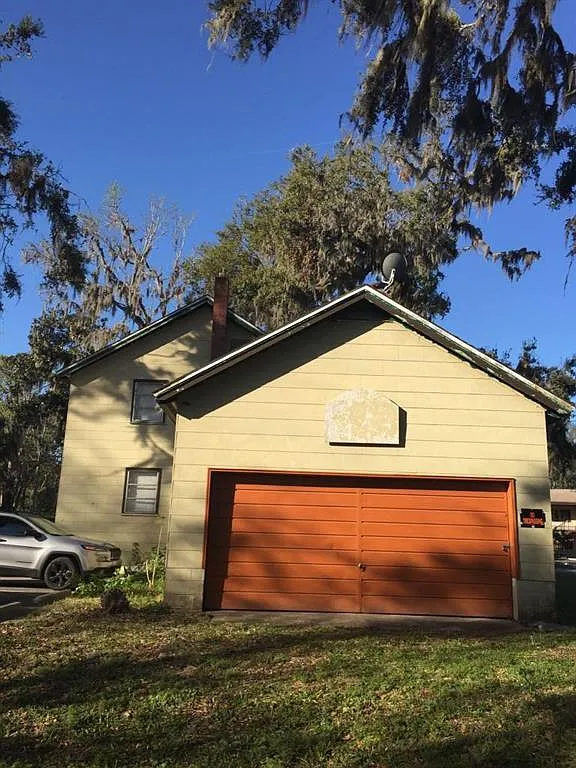 3 bed, 2.5 bath, 1664 sqft, $2,400 — Photo 4