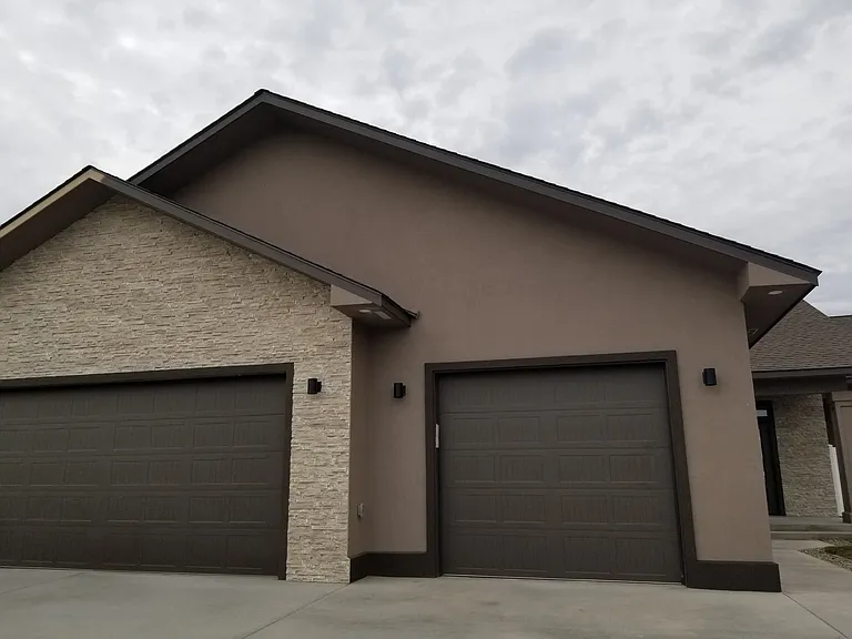7307 Heathers Way — Photo 33