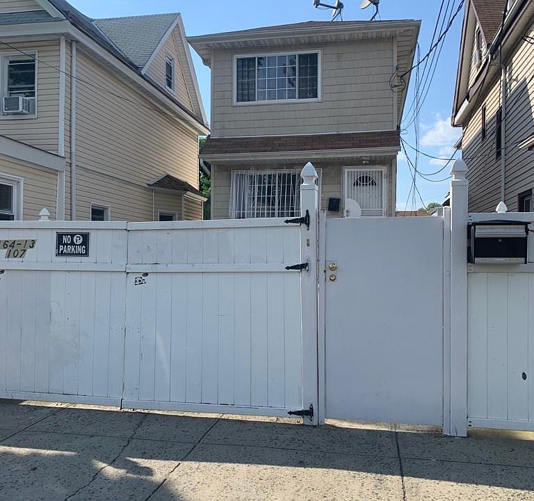 1st image of 16413 107th Ave #1
