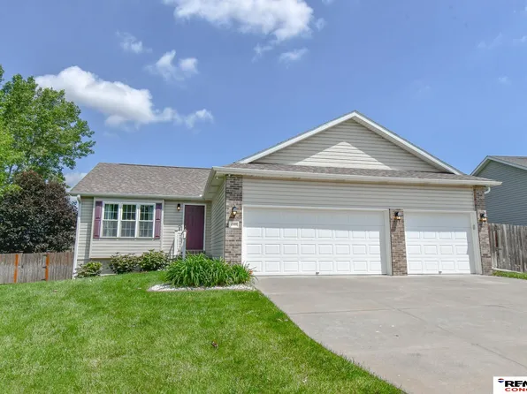 4548 W Ludwig Dr, Lincoln, NE 68528