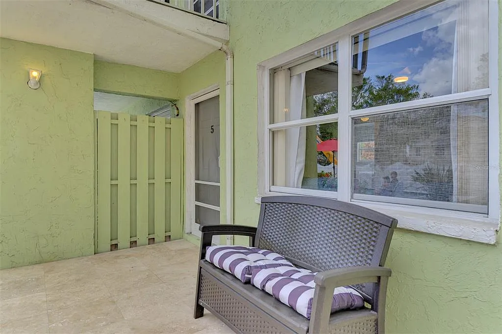 2 bed, 1.0 bath, 680 sqft, $2,450 — Photo 3
