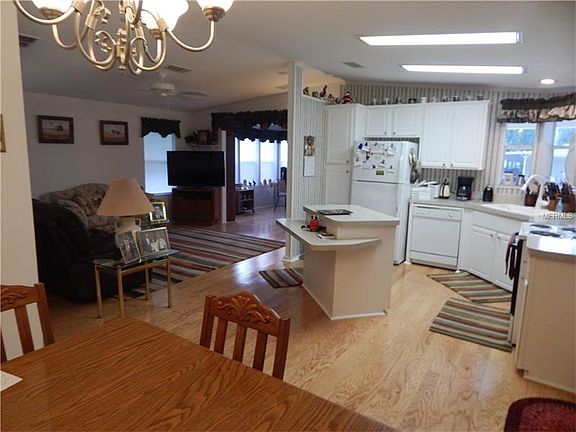 3rd image of 93 Rosalie Oaks Blvd
