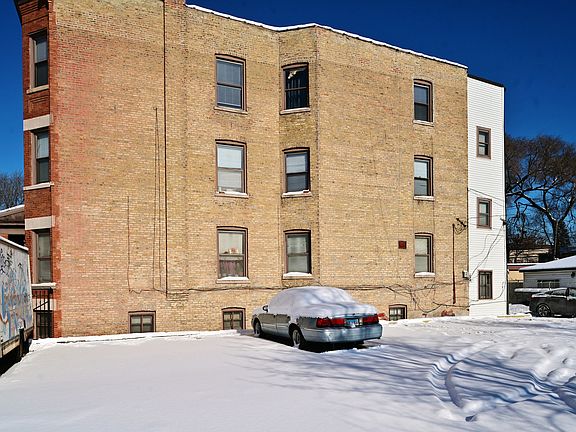 3rd image of 1505 N Rockwell St