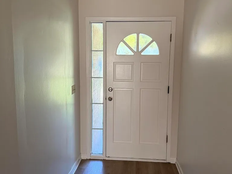 2049 Whitney Nicole Ln — Photo 2