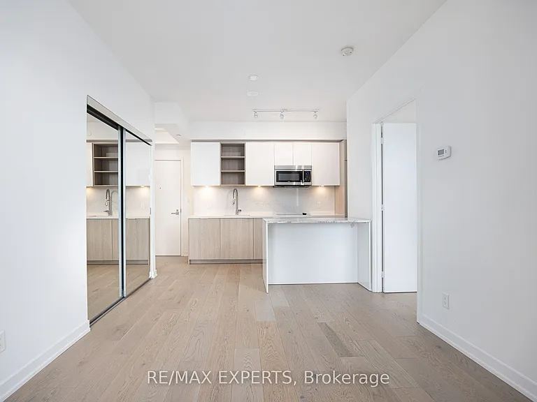 50 Ordnance St #2201 — Photo 8