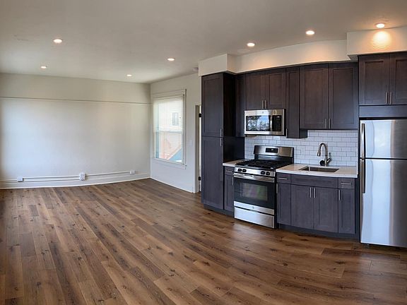 Living Room / Kitchen