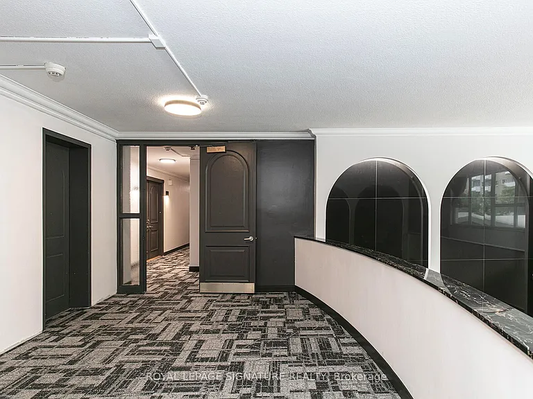 10 Shallmar Blvd #201 — Photo 2