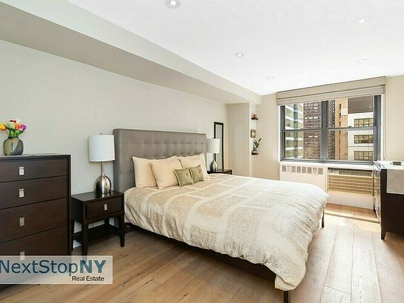 4th image of 235 E 57th St APT 15C