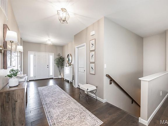 5th image of 804 Bluff Ridge Ln