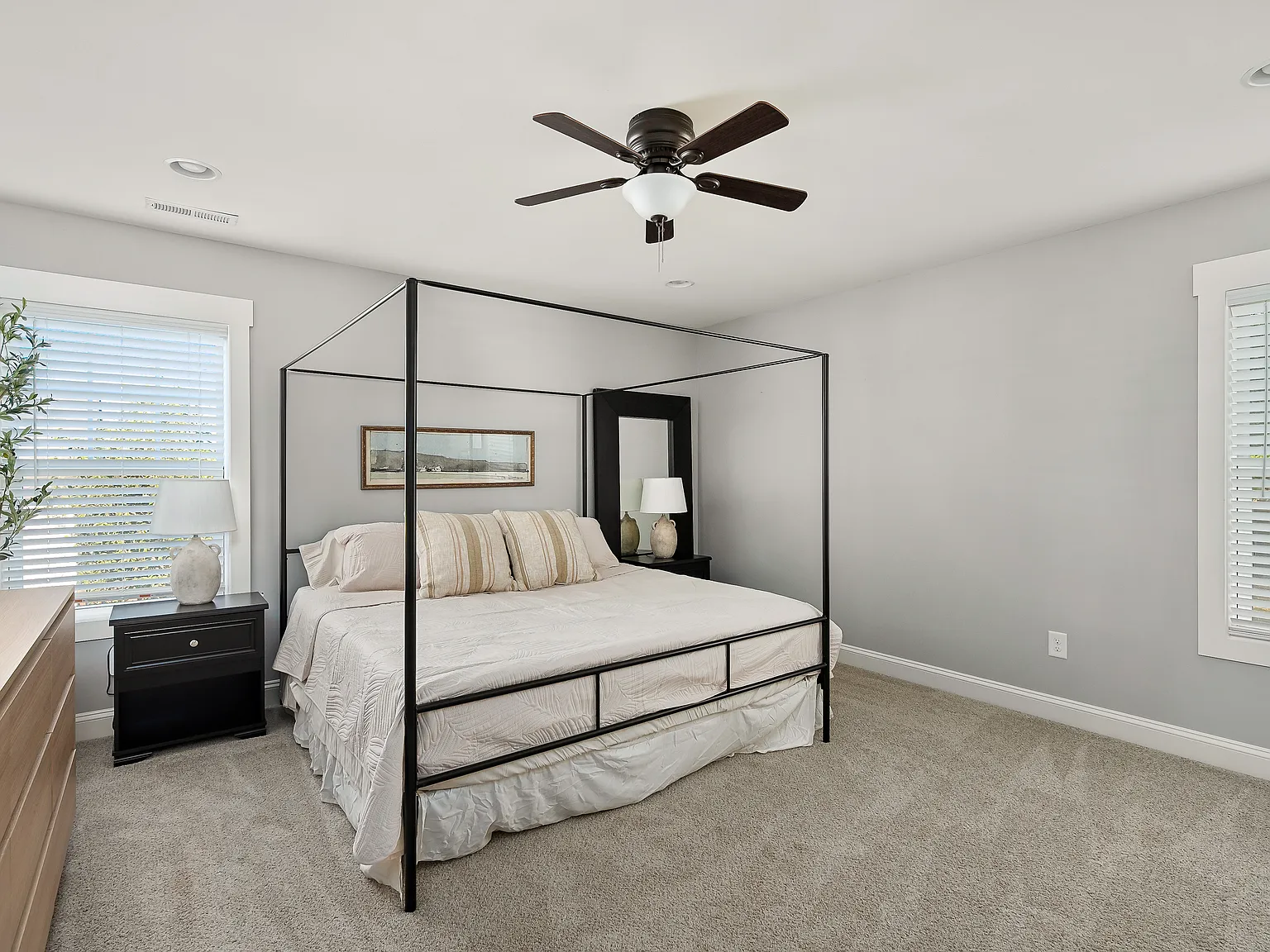13 McAdoo Ave — Photo 2