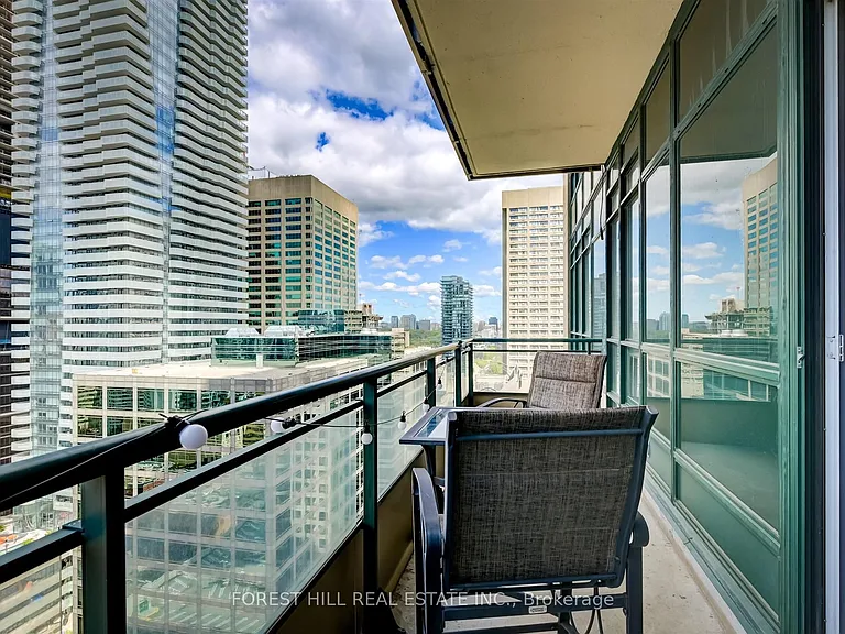 35 Hayden St #2504 — Photo 31