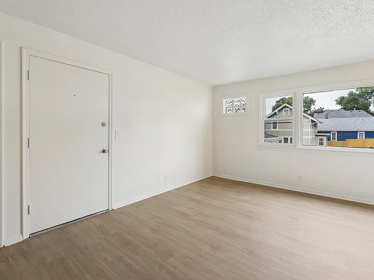 1056 S 29th St #9 — Photo 10
