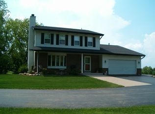 S26W29894 Boettcher Rd, Waukesha, WI 53188