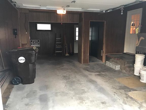 2nd image of 310 E Stanley Ave