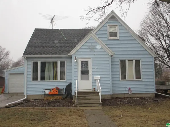 214 Byron St, Laurens, IA 50554