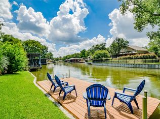 315 Granada Calle St, Granbury, TX 76049