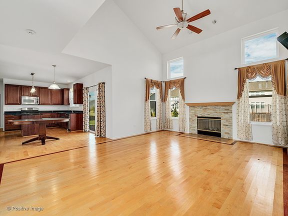 4th image of 1814 Raes Creek Dr