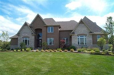 1st image of 392 Saint Andre Dr E